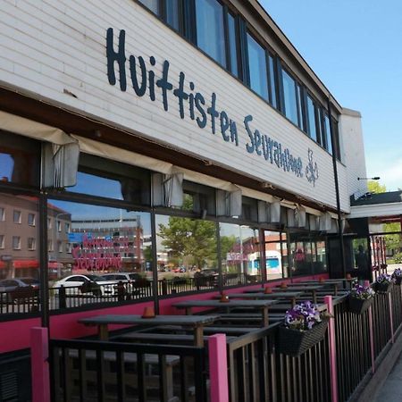 Отель Huittisten Seurahuone Huittinen Экстерьер фото